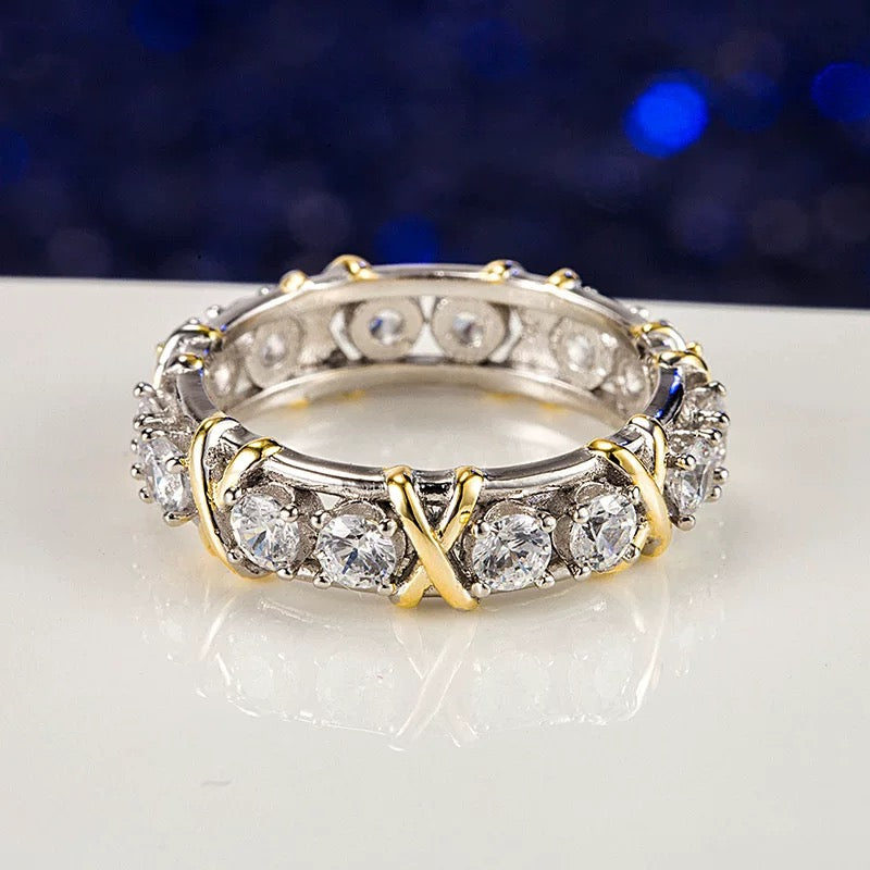 OUIIIUO CROSS FULL DIAMOND RING