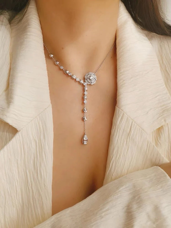 Rose necklace