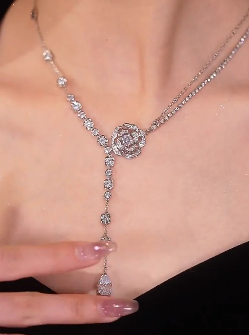 Rose necklace