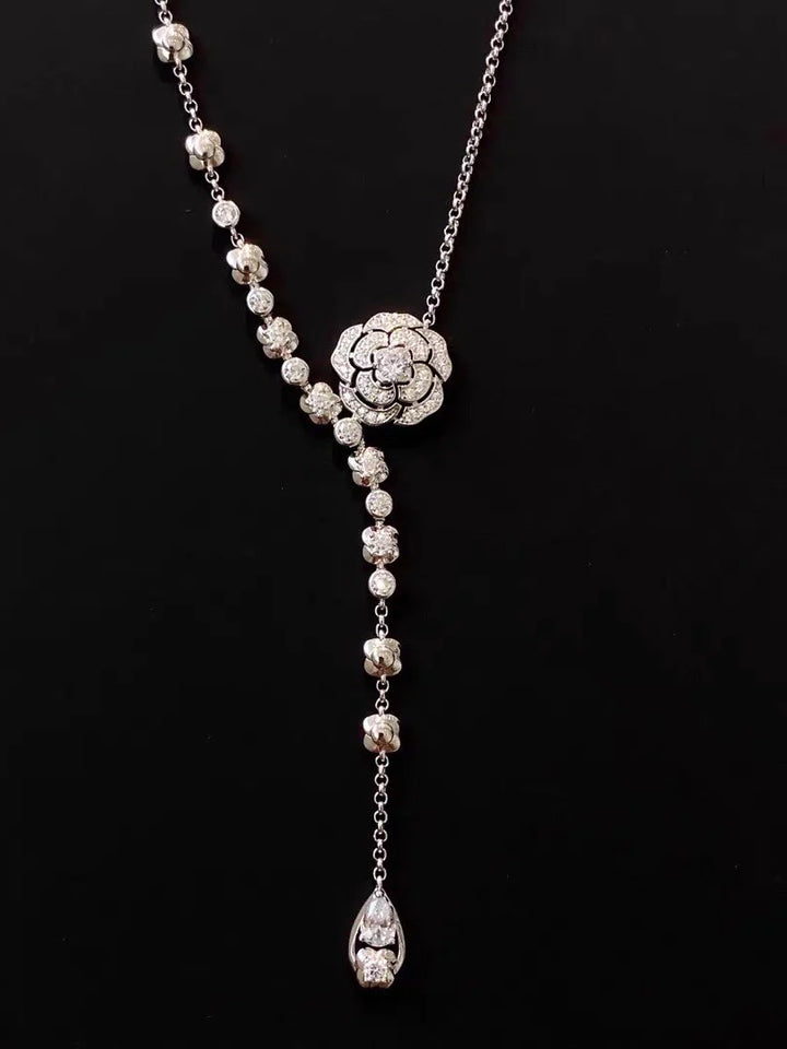 Rose necklace