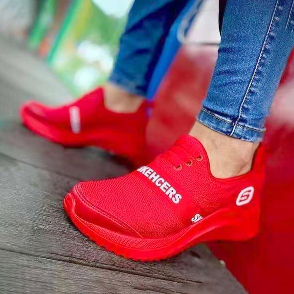 BREATHABLE CORRECTIVE SNEAKERS